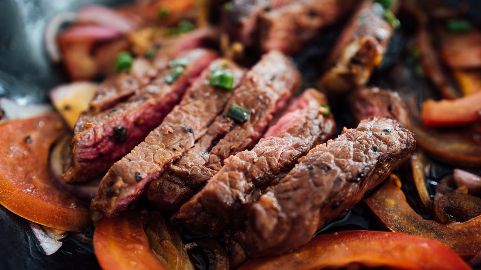 So gelingt das perfekte BBQ: Tipps für ein entspanntes Grillen